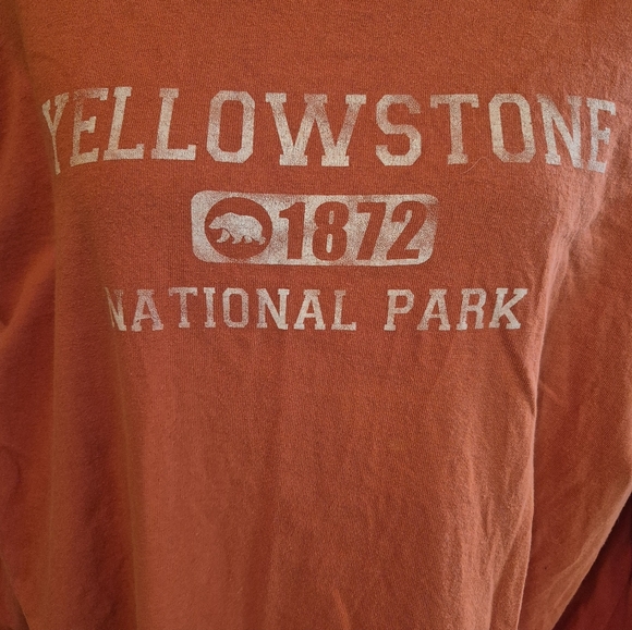 Prairie Mountain Other - Yellowstone National Park 1872 Long Sleeve T-Shirt Size L